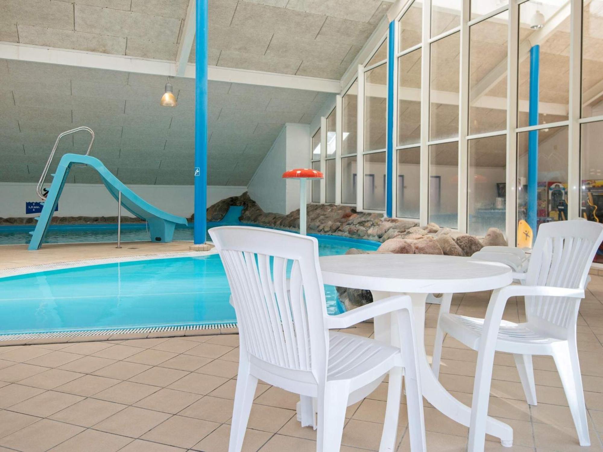 4 Person Holiday Home On A Holiday Park In Hemmet Exterior photo