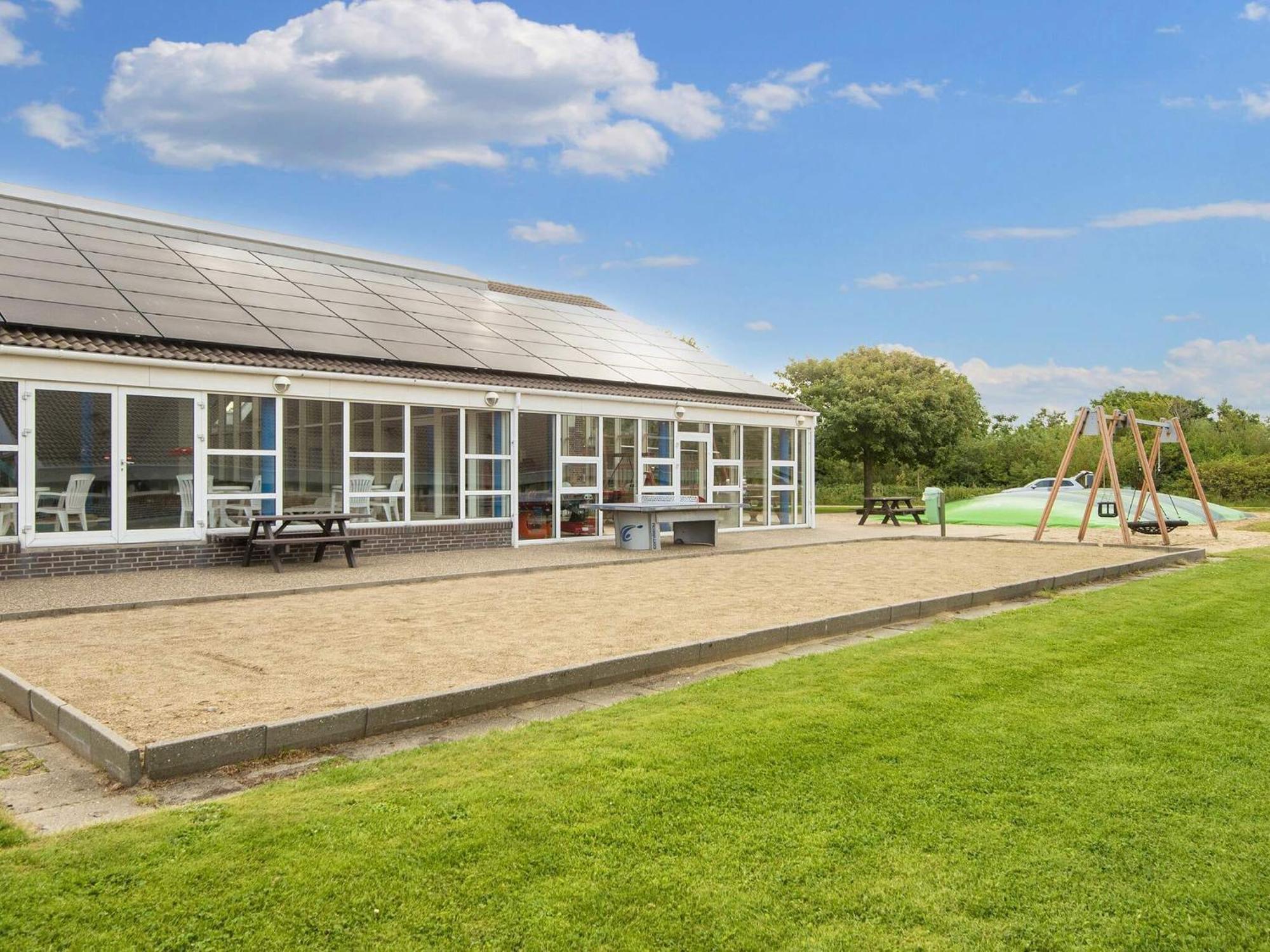 4 Person Holiday Home On A Holiday Park In Hemmet Exterior photo