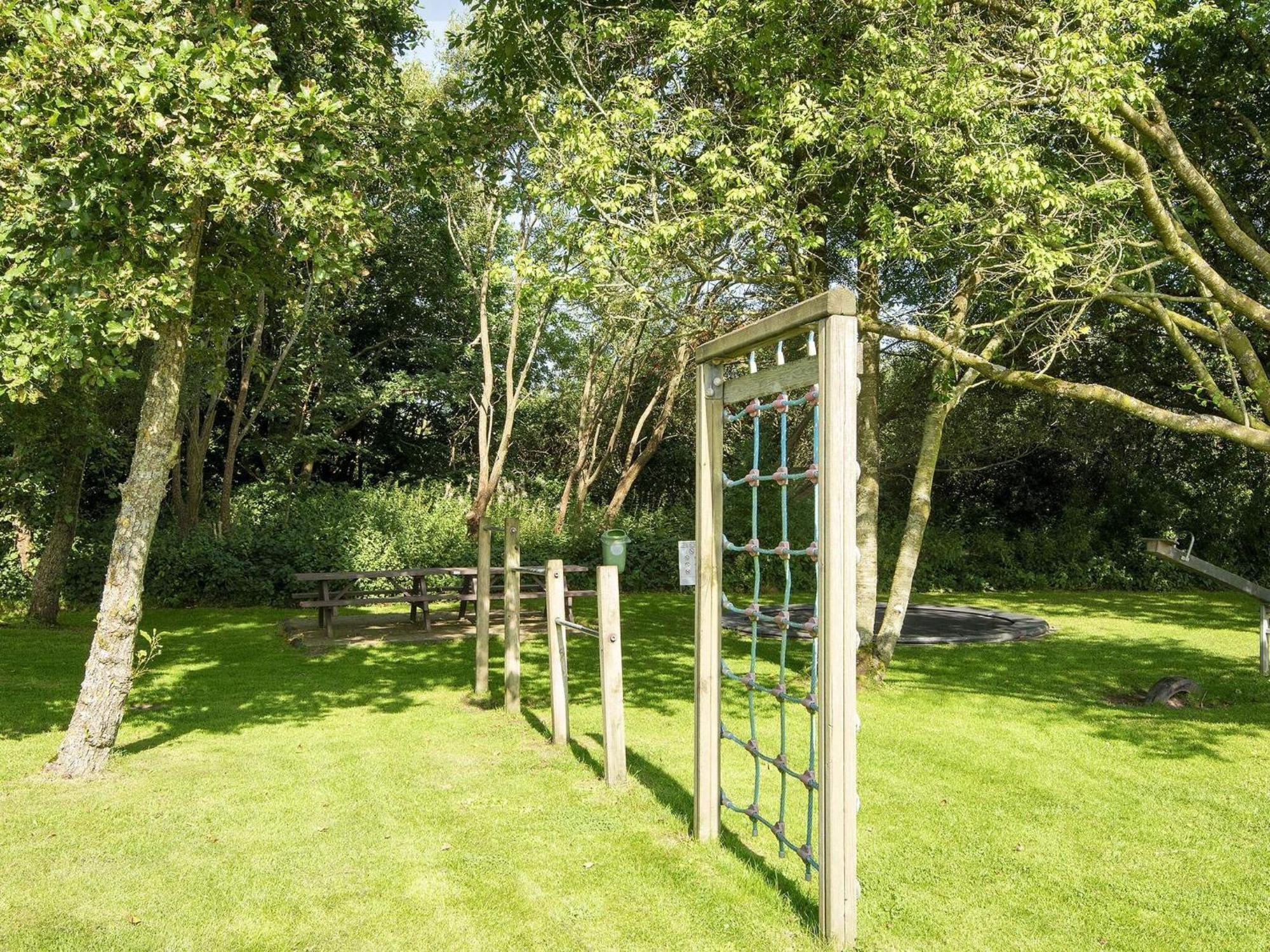 4 Person Holiday Home On A Holiday Park In Hemmet Exterior photo